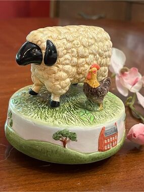 Otagari Sheep Music Box RARE Elizabeth King Brownd Design "You've Got a Friend"